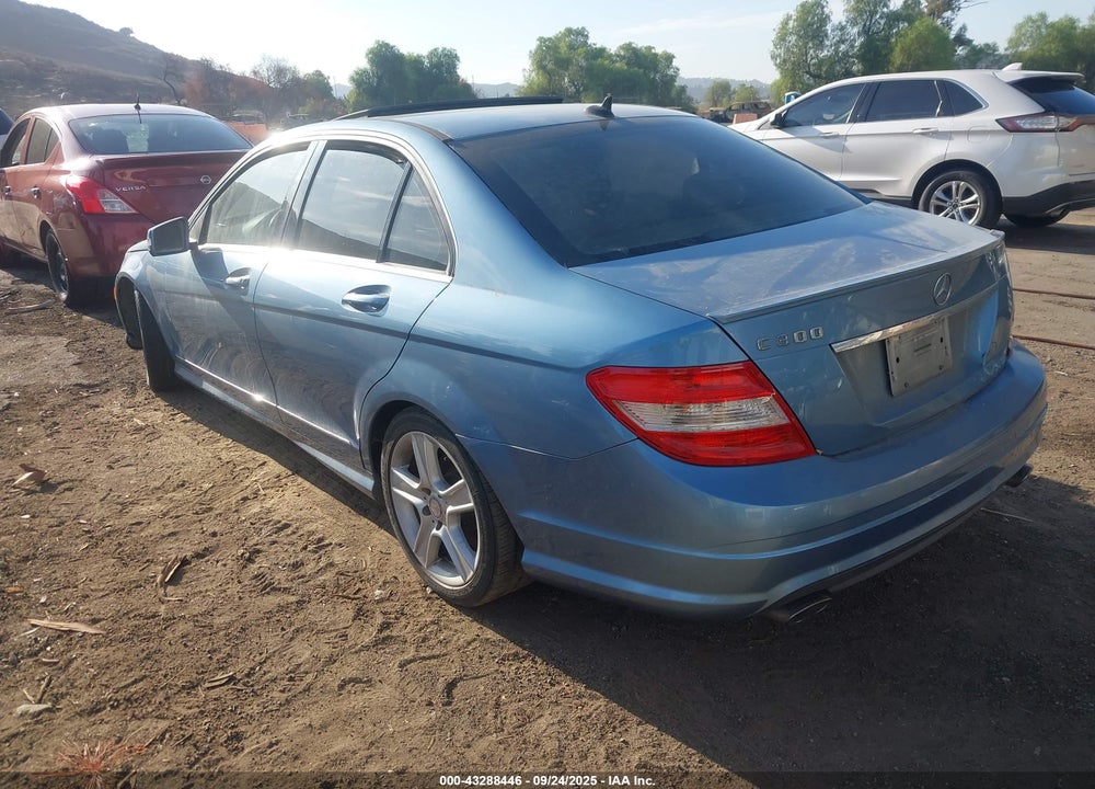 2011 MERCEDES-BENZ C CLASS VIN: WDDGF5EB0BR172392