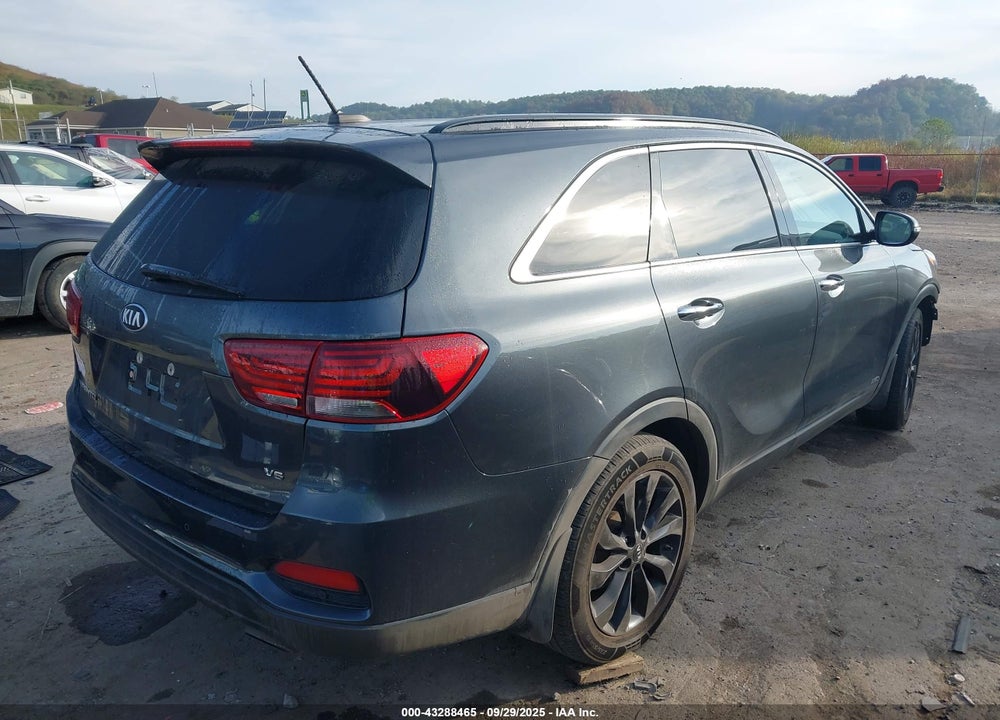 2020 KIA SORENTO 3.3L S VIN: 5XYPGDA55LG693500