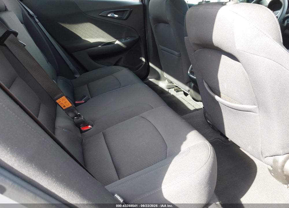 2022 CHEVROLET MALIBU VIN: 1G1ZD5ST6NF141488