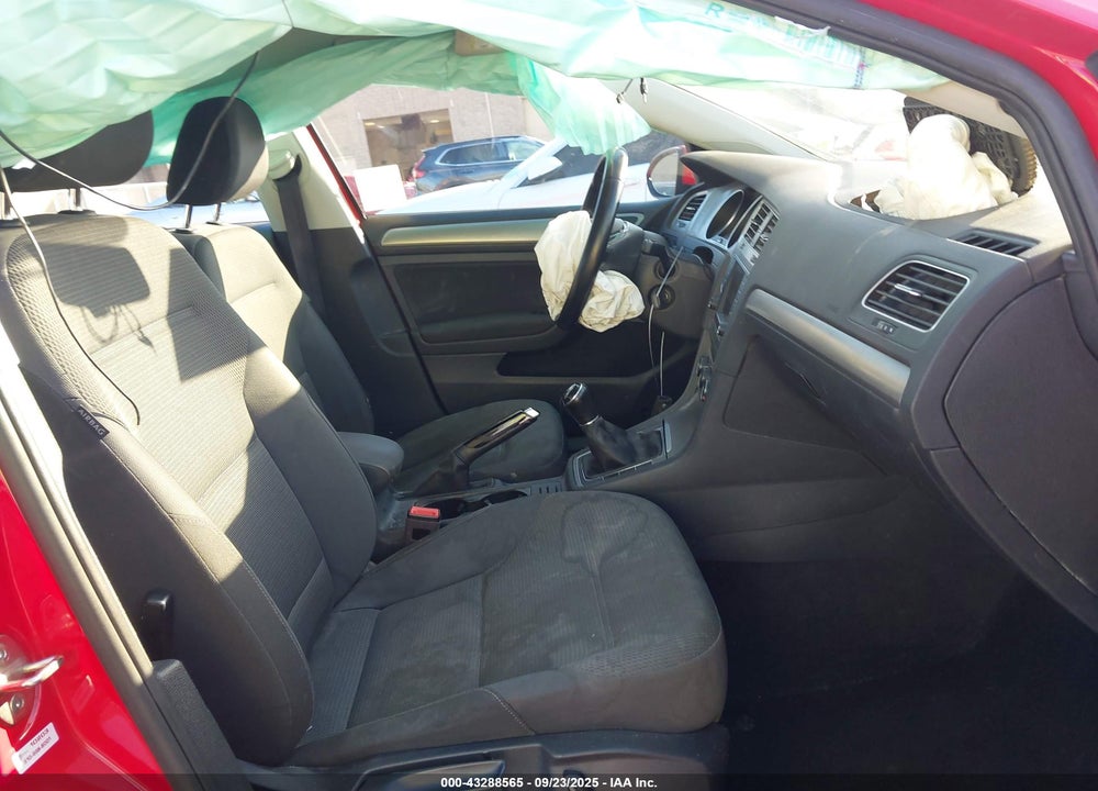 2017 VOLKSWAGEN GOLF VIN: 3VW117AU6HM075884