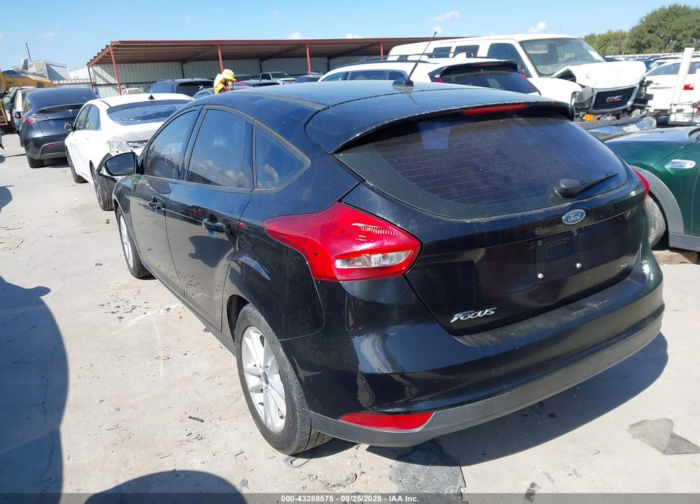 2018 FORD FOCUS SE VIN: 1FADP3K24JL240090