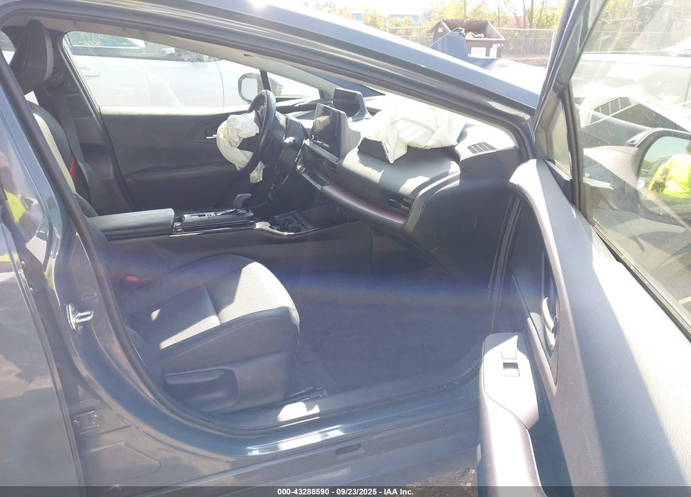 2024 TOYOTA PRIUS PRIME VIN: JTDACACU1R3014310