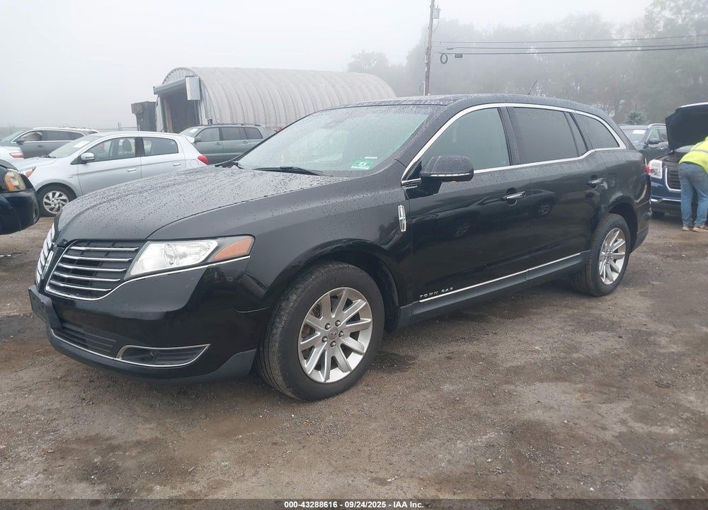 2018 LINCOLN MKT LIVERY VIN: 2LMHJ5NK8JBL02398