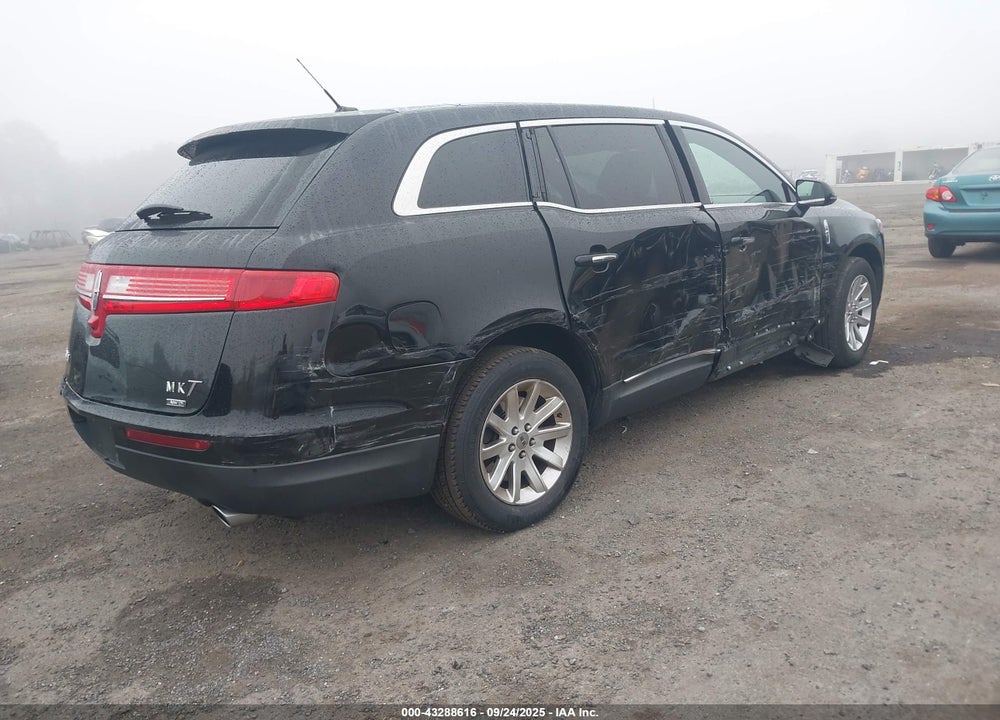 2018 LINCOLN MKT LIVERY VIN: 2LMHJ5NK8JBL02398