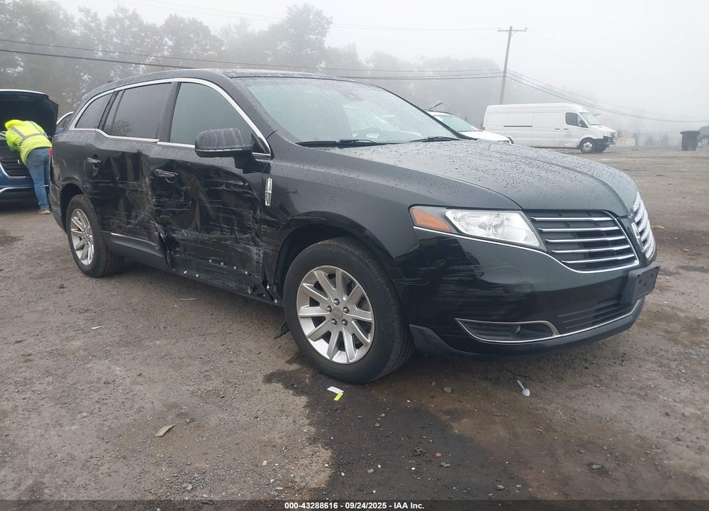 2018 LINCOLN MKT LIVERY VIN: 2LMHJ5NK8JBL02398