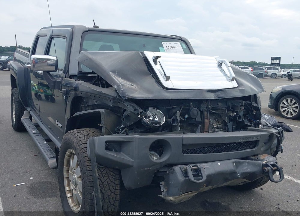 2009 HUMMER H3T VIN: 5GNEN13E898128599