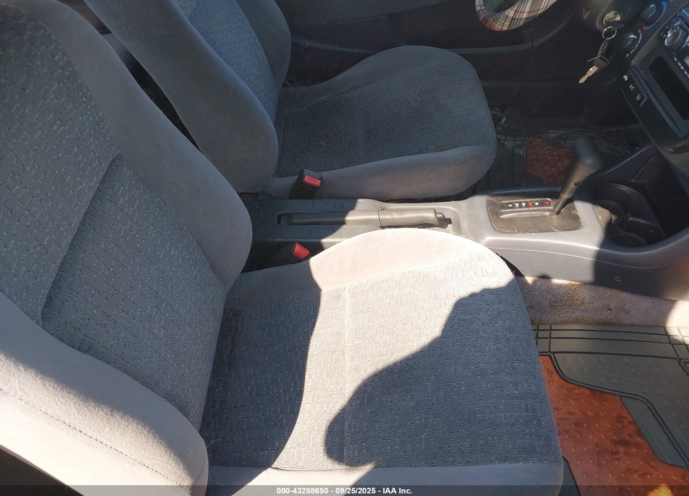 1999 HONDA CIVIC DX VIN: 1HGEJ6228XL036436
