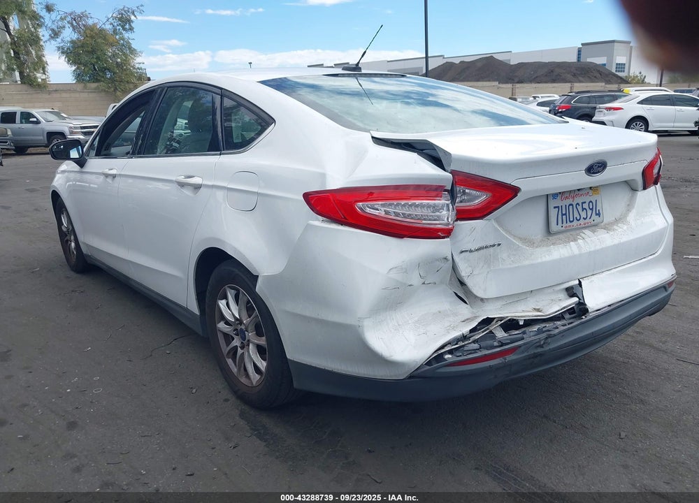2015 FORD FUSION S VIN: 3FA6P0G71FR132174