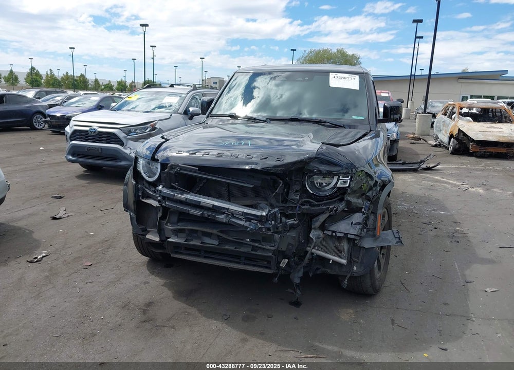 2022 LAND ROVER DEFENDER 110 S VIN: SALEJERX8N2074058