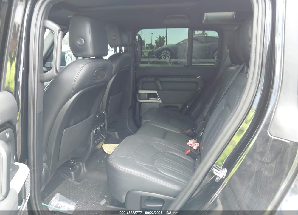 2022 LAND ROVER DEFENDER 110 S VIN: SALEJERX8N2074058