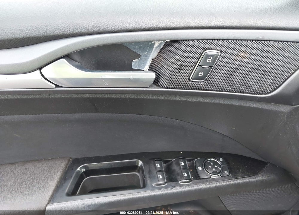 2013 FORD FUSION VIN: 3FA6P0H78DR210672