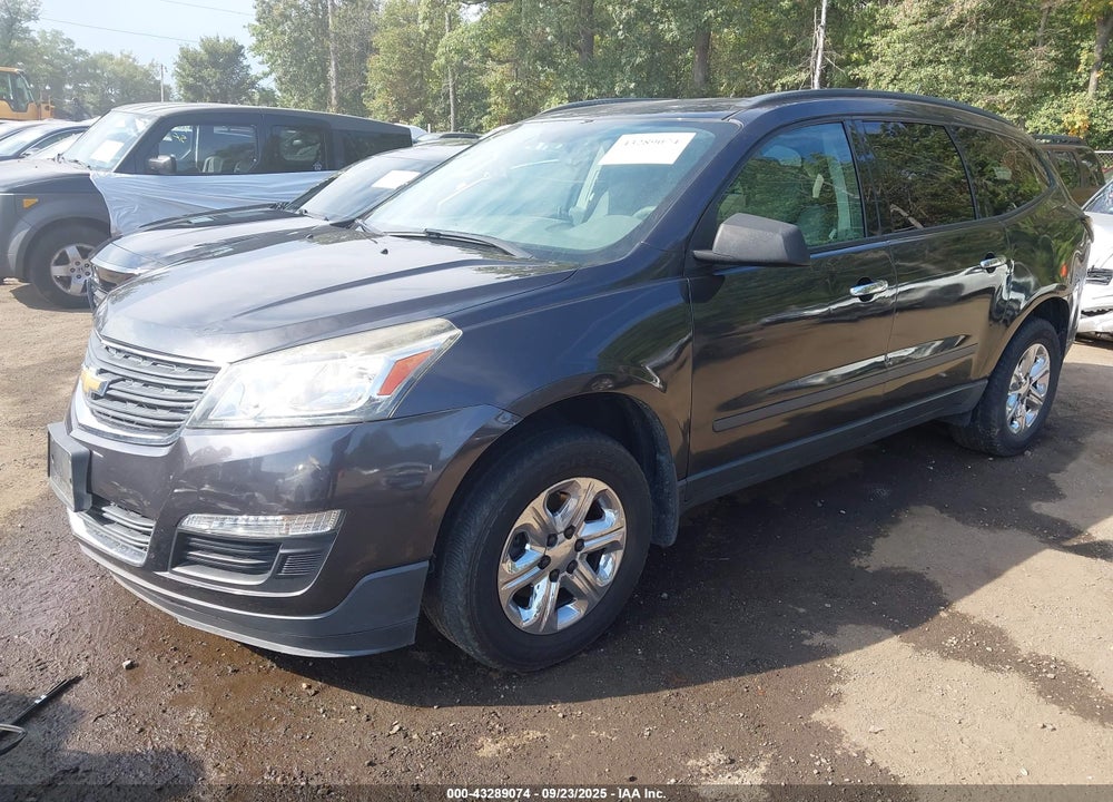 2016 CHEVROLET TRAVERSE LS VIN: 1GNKVFED2GJ177136