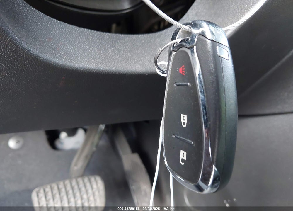 2020 CHEVROLET EQUINOX VIN: 2GNAXHEV0L6251137