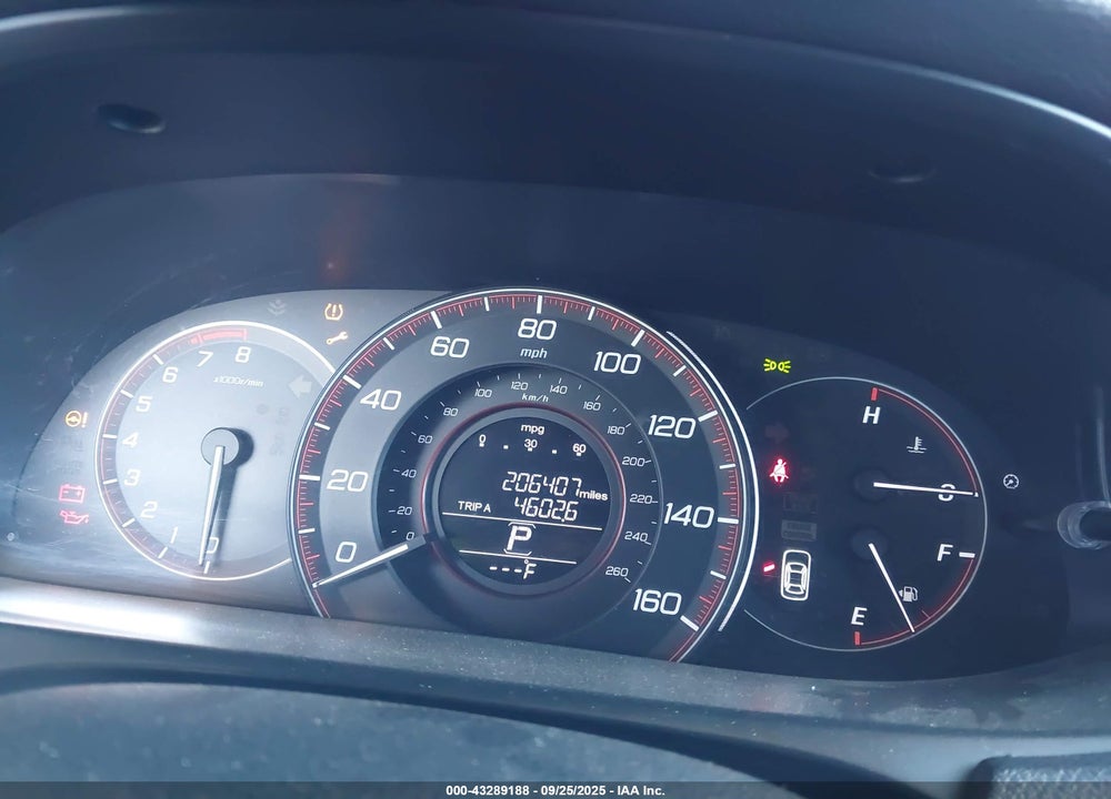 2013 HONDA ACCORD VIN: 1HGCR2F56DA102034