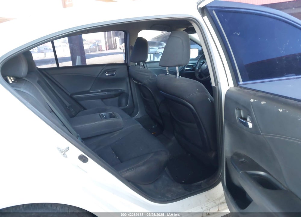 2013 HONDA ACCORD VIN: 1HGCR2F56DA102034