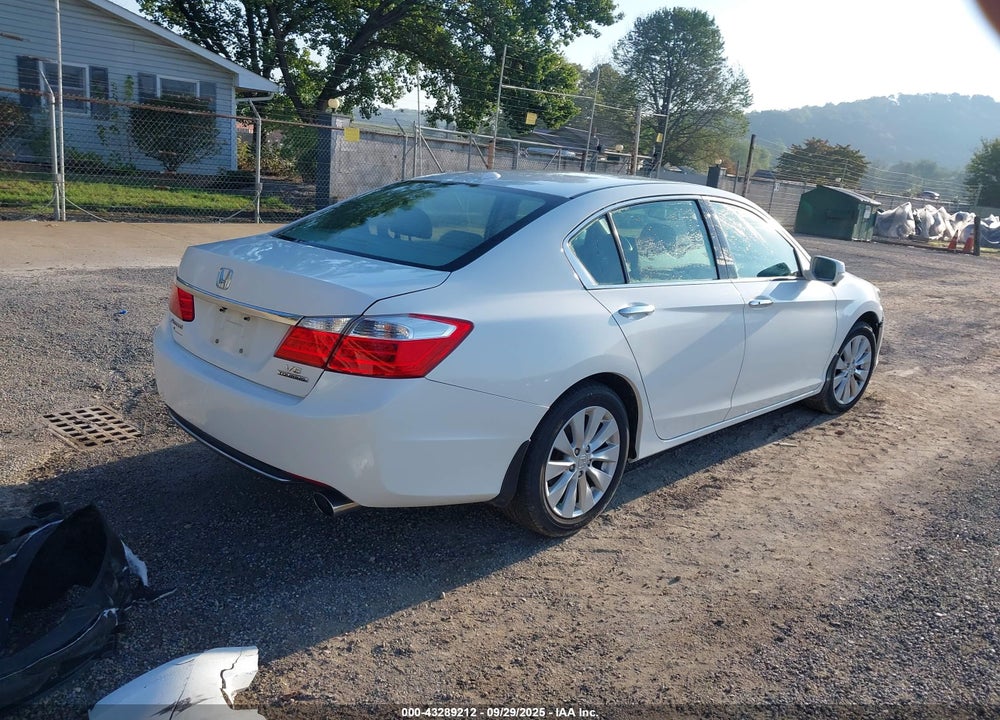 2015 HONDA ACCORD TOURING VIN: 1HGCR3F9XFA038446