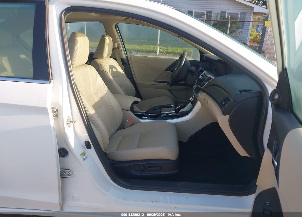 2015 HONDA ACCORD TOURING VIN: 1HGCR3F9XFA038446