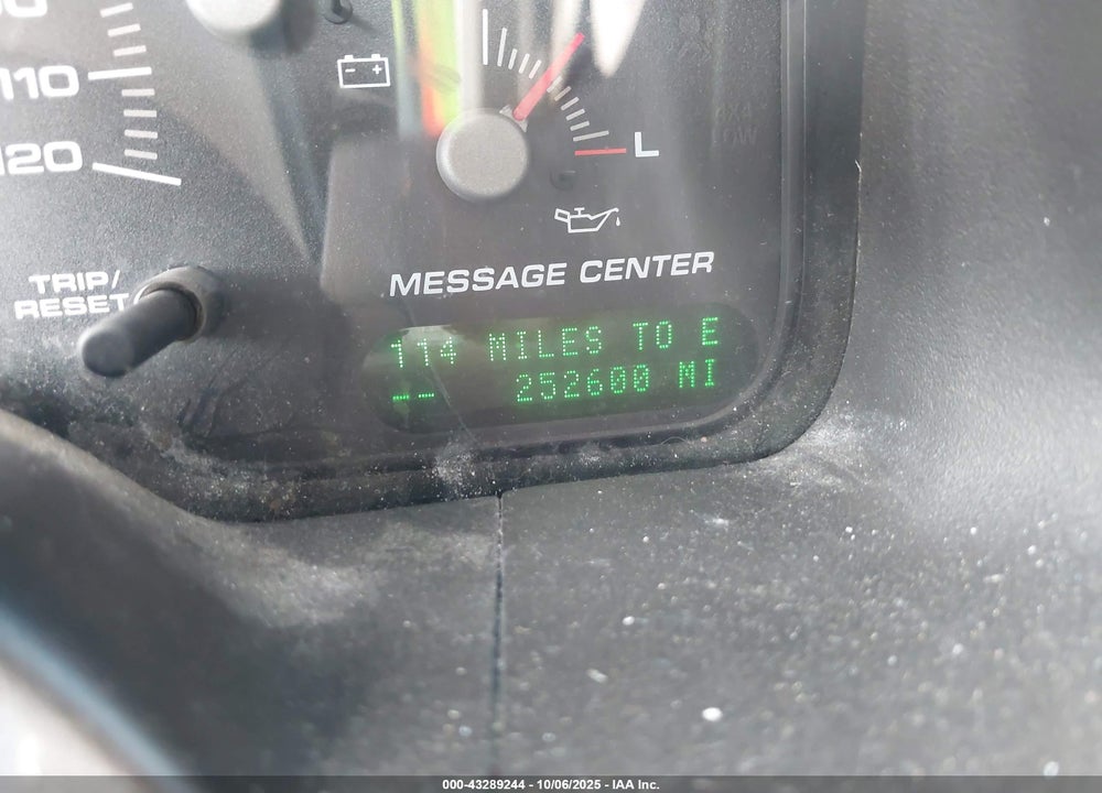 2004 FORD EXPEDITION NBX/XLT VIN: 1FMFU16L74LB27897