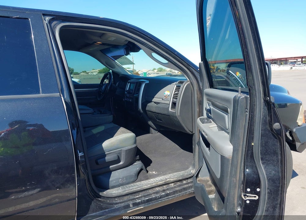 2016 RAM 1500 VIN: 1C6RR7GT2GS279737