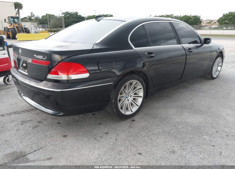 2005 BMW 745LI VIN: WBAGN63585DS60511