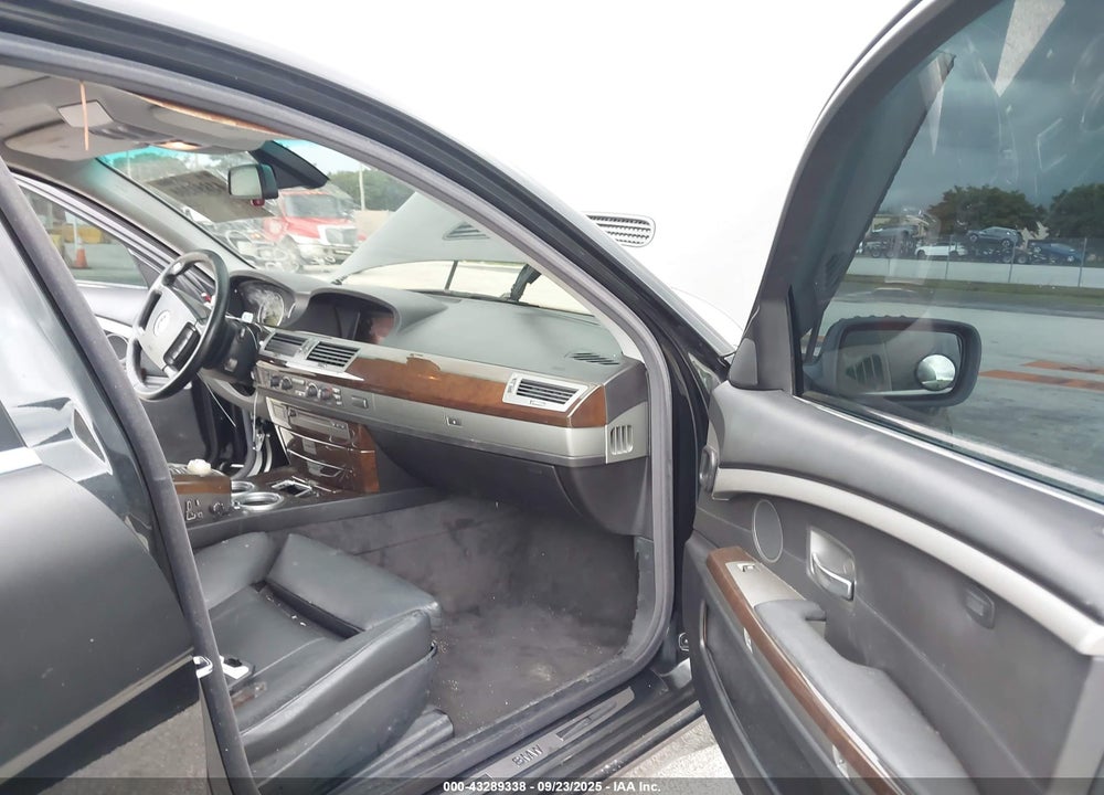 2005 BMW 745LI VIN: WBAGN63585DS60511