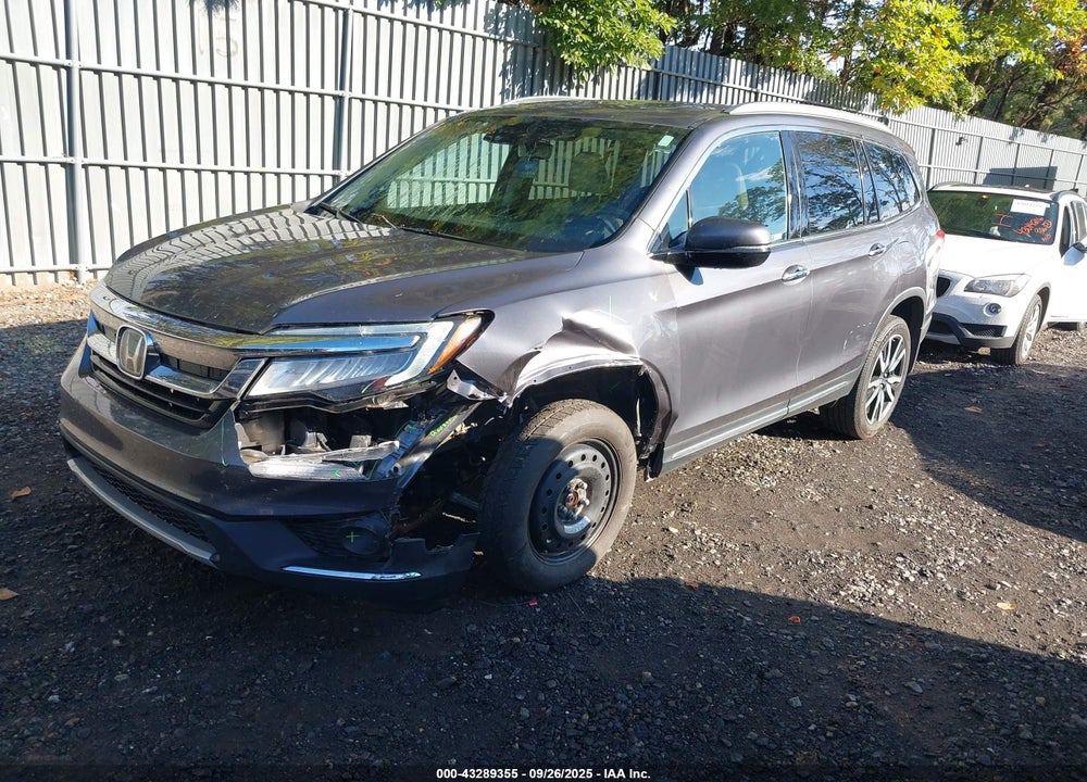 2022 HONDA PILOT AWD TOURING 7 PASSENGER VIN: 5FNYF6H68NB007817