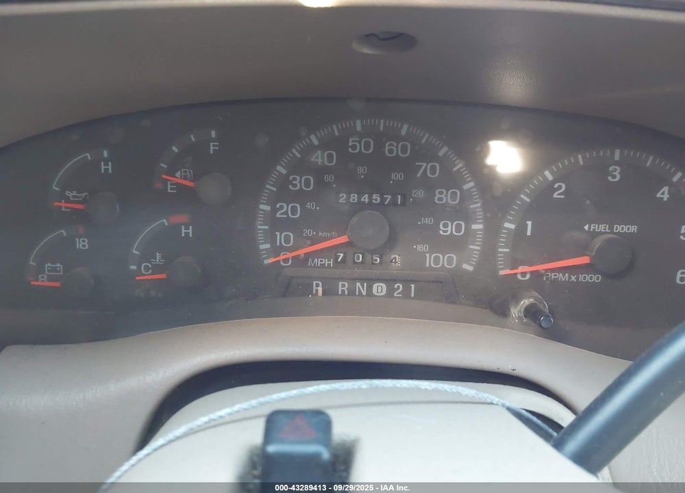 1997 FORD EXPEDITION EDDIE BAUER/XLT VIN: 1FMFU18L8VLC38554