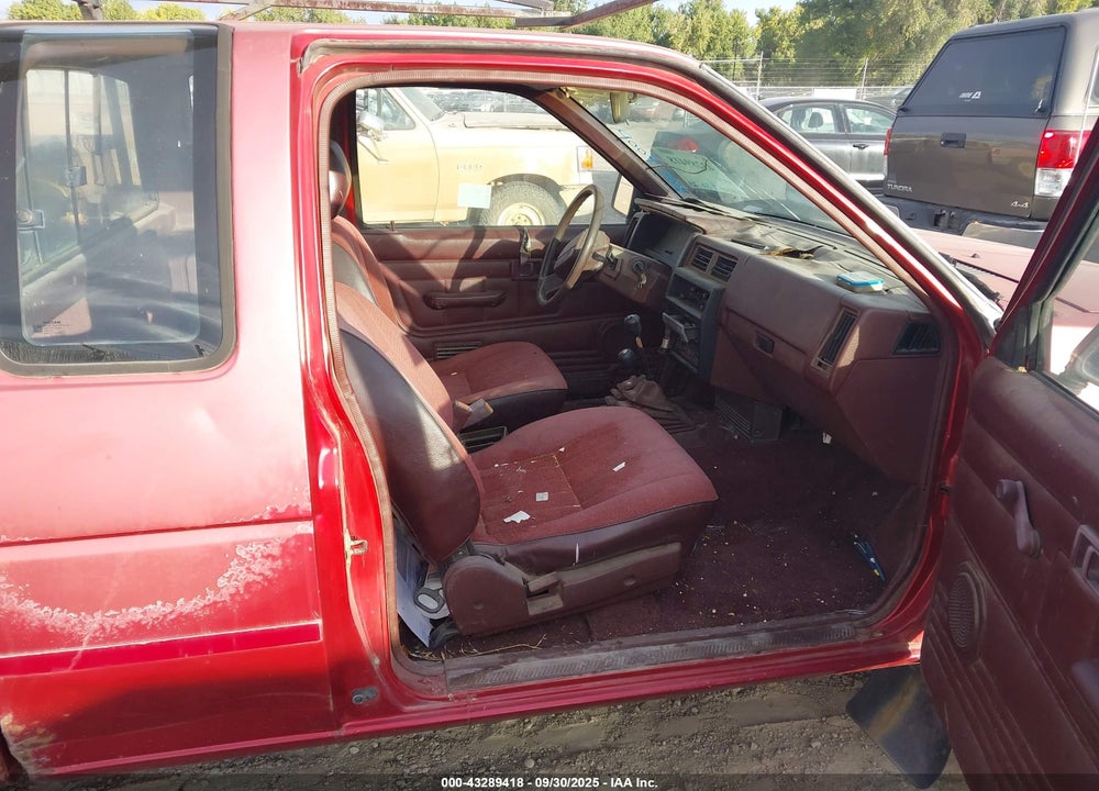 1990 NISSAN D21 KING CAB VIN: 1N6SD16Y1LC340774