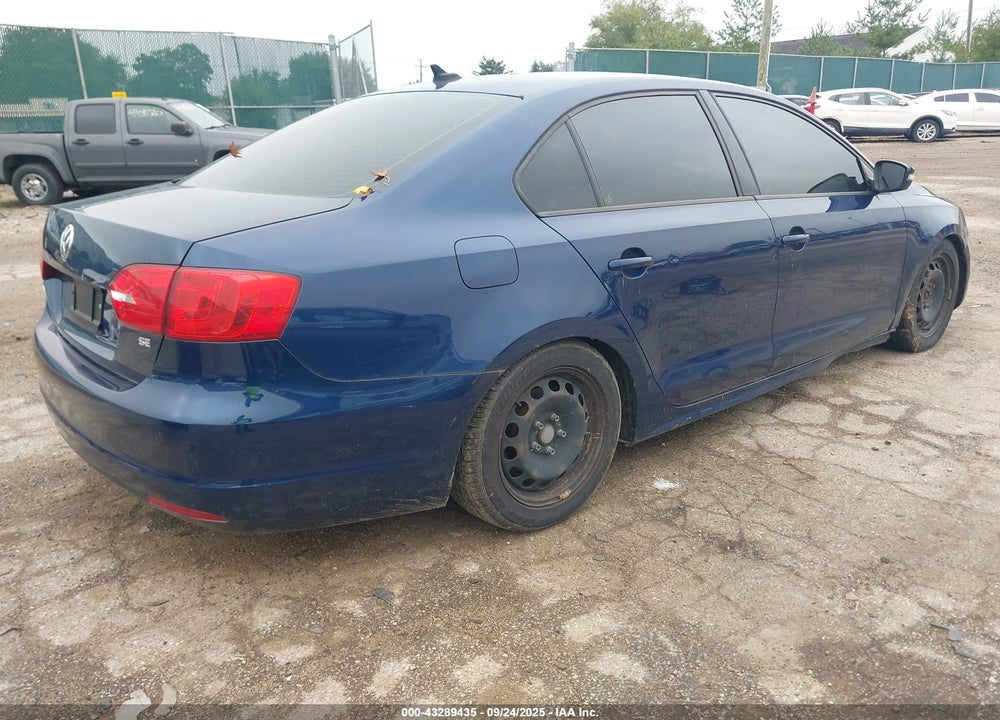 2014 VOLKSWAGEN JETTA VIN: 3VWD17AJ4EM212366