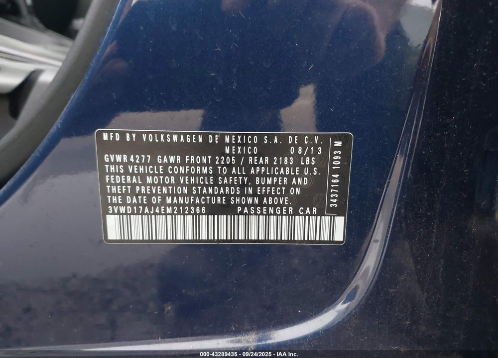 2014 VOLKSWAGEN JETTA VIN: 3VWD17AJ4EM212366
