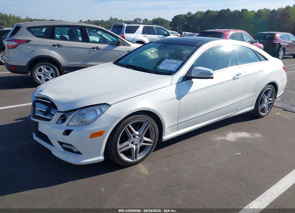2011 MERCEDES-BENZ E-CLASS VIN: WDDKJ7CB7BF115826