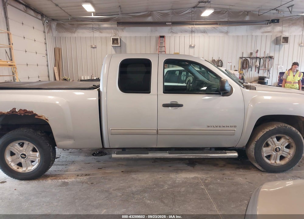 2013 CHEVROLET SILVERADO 1500 VIN: 1GCRKSE75DZ256803