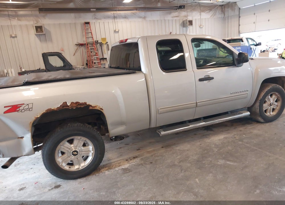 2013 CHEVROLET SILVERADO 1500 VIN: 1GCRKSE75DZ256803