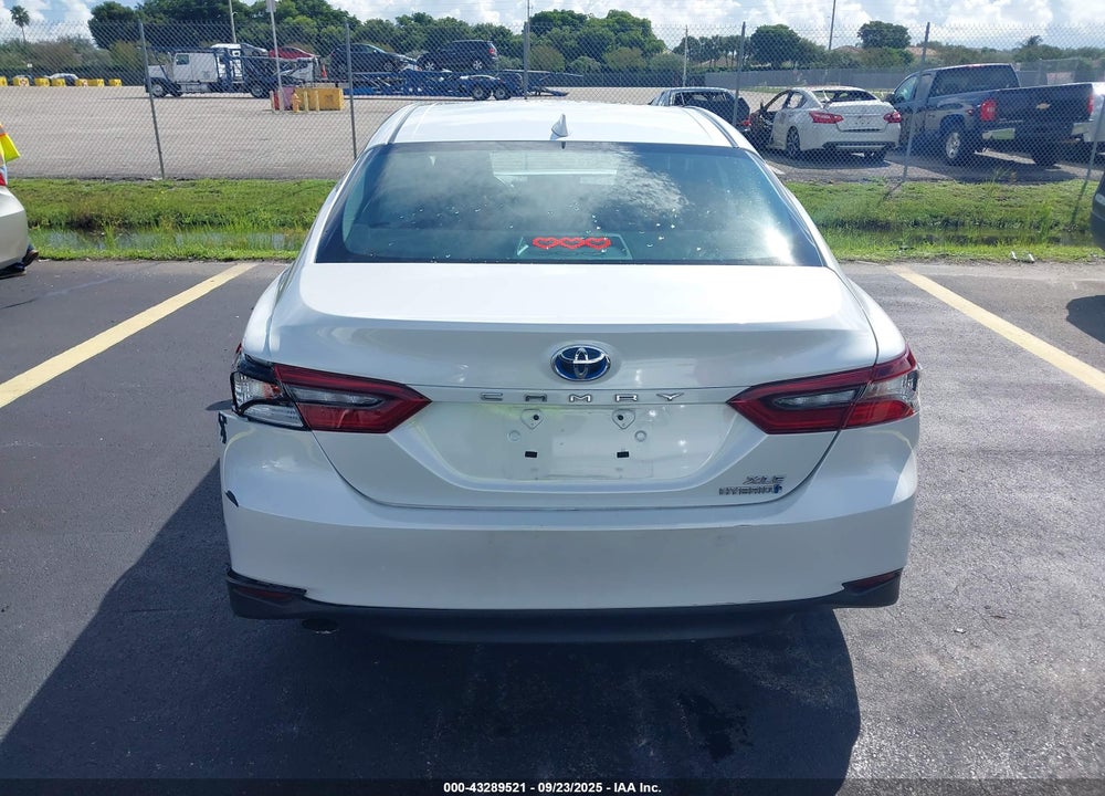 2021 TOYOTA CAMRY XLE HYBRID VIN: 4T1F31AK0MU555466