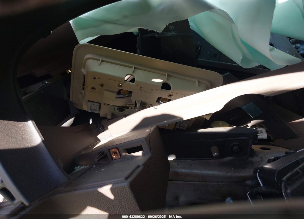 2010 GMC YUKON VIN: 1GKUCCE00AR281897