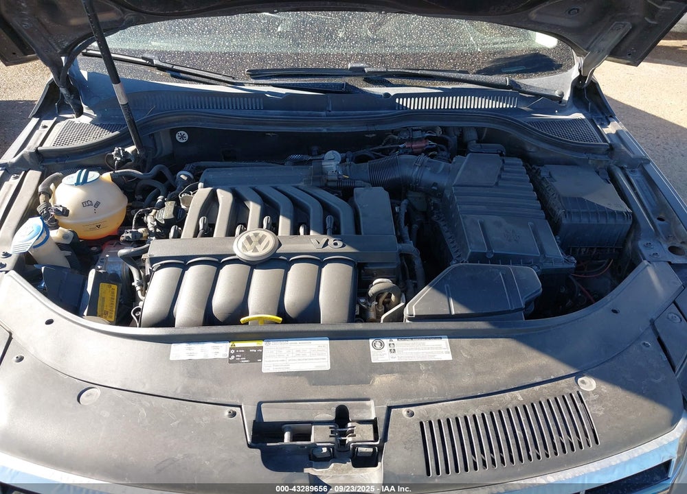2014 VOLKSWAGEN CC 3.6L VR6 EXECUTIVE VIN: WVWGU7AN1EE518912