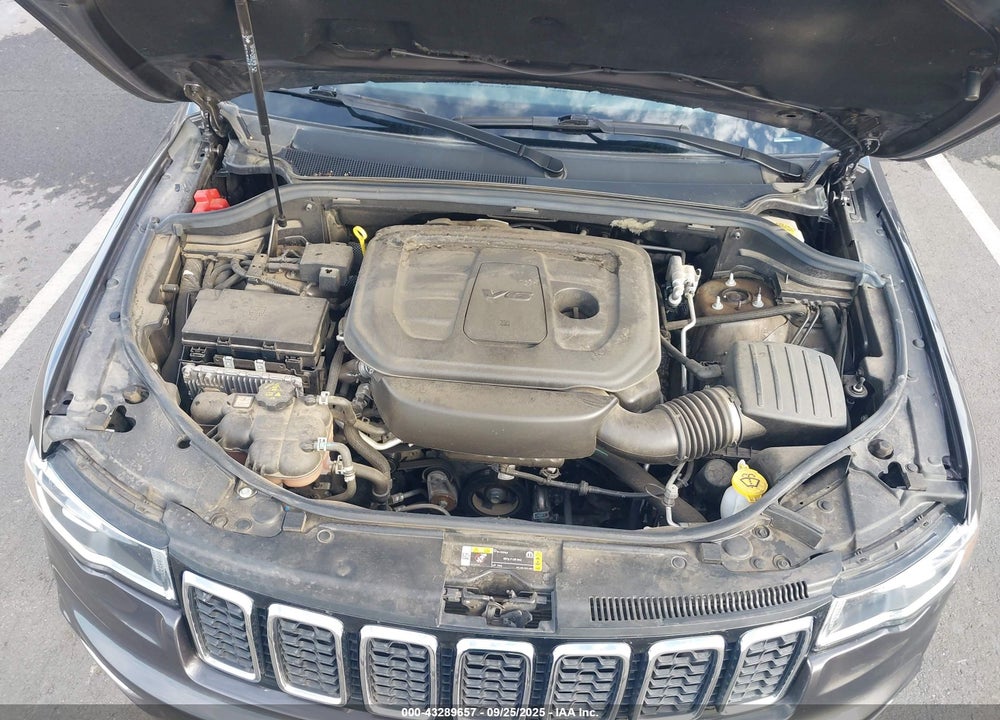 2021 JEEP GRAND CHEROKEE VIN: 1C4RJFAG9MC690595
