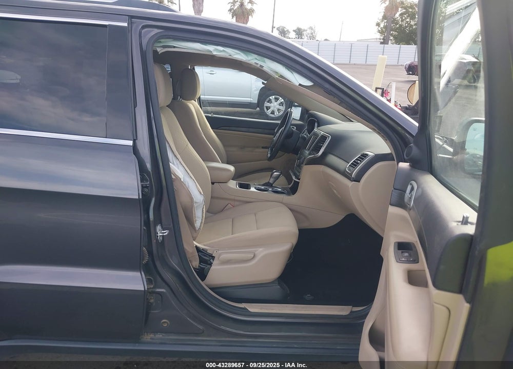 2021 JEEP GRAND CHEROKEE VIN: 1C4RJFAG9MC690595