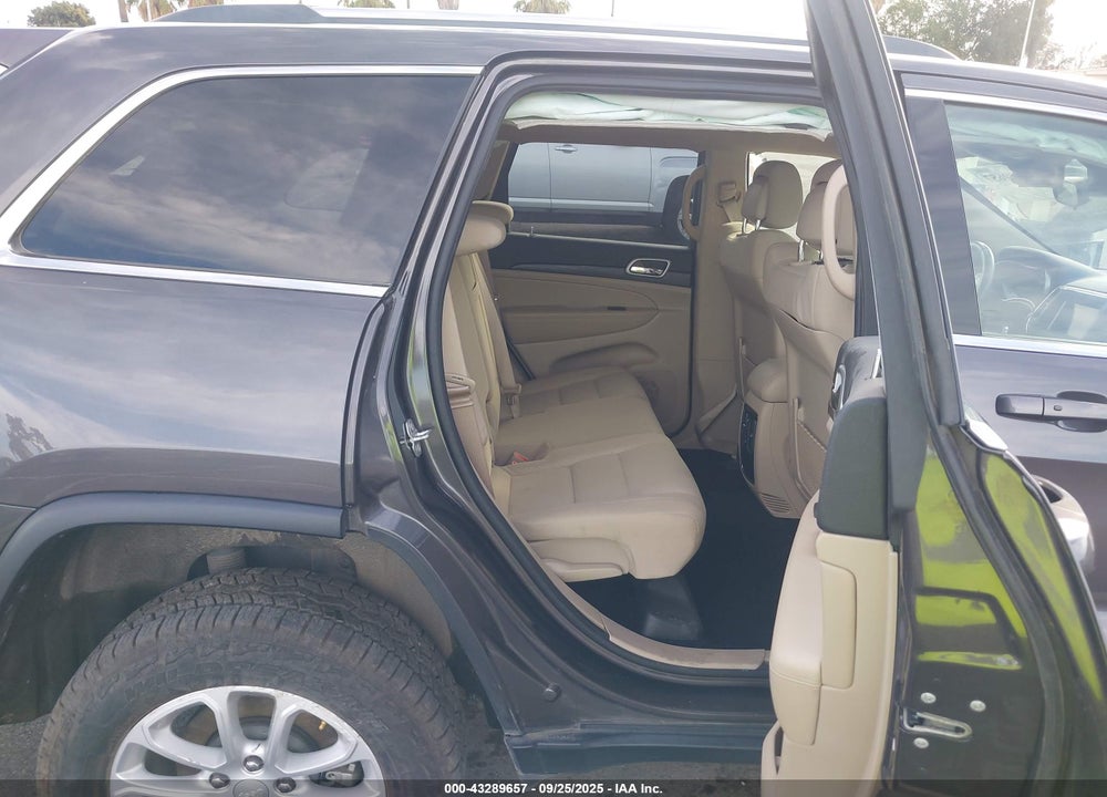 2021 JEEP GRAND CHEROKEE VIN: 1C4RJFAG9MC690595