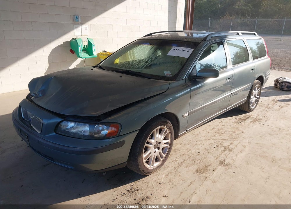 2004 VOLVO V70 2.5T VIN: YV1SW59V142406540