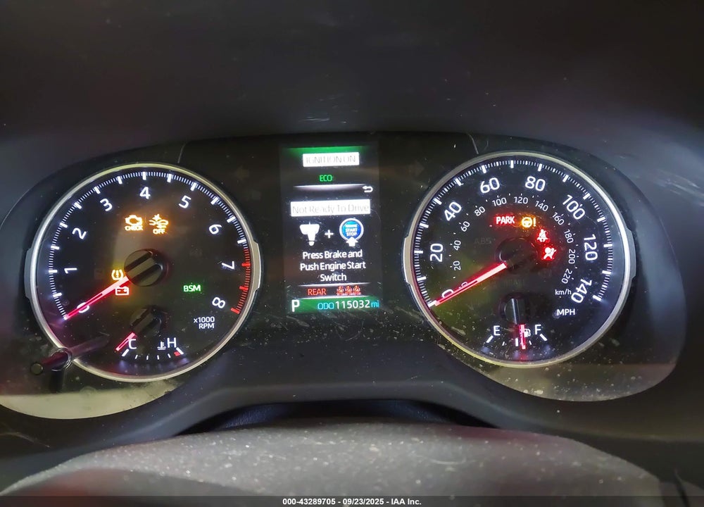 2019 TOYOTA RAV4 XLE VIN: JTMW1RFV3KD024805