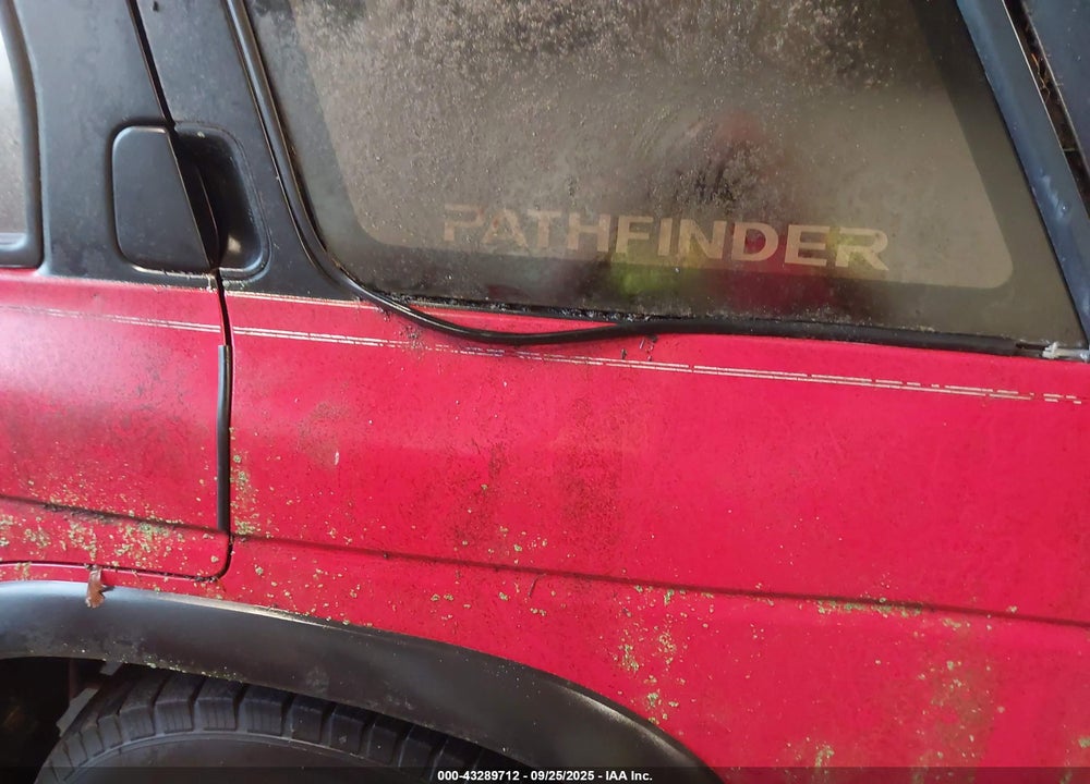 1995 NISSAN PATHFINDER LE/SE/XE VIN: JN8HD17Y9SW035519