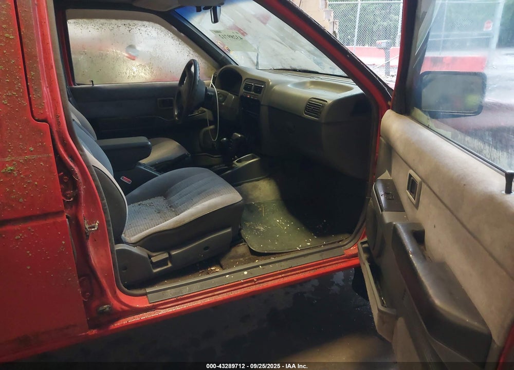 1995 NISSAN PATHFINDER LE/SE/XE VIN: JN8HD17Y9SW035519