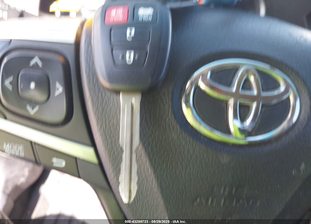 2015 TOYOTA CAMRY SE VIN: 4T1BF1FK3FU478609