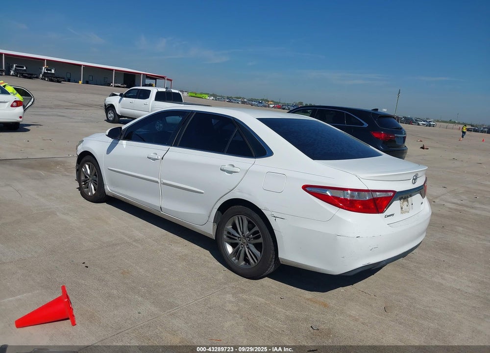 2015 TOYOTA CAMRY SE VIN: 4T1BF1FK3FU478609