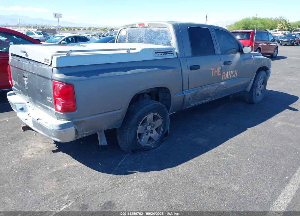 2005 DODGE DAKOTA SLT VIN: 1D7HE48N75S275748