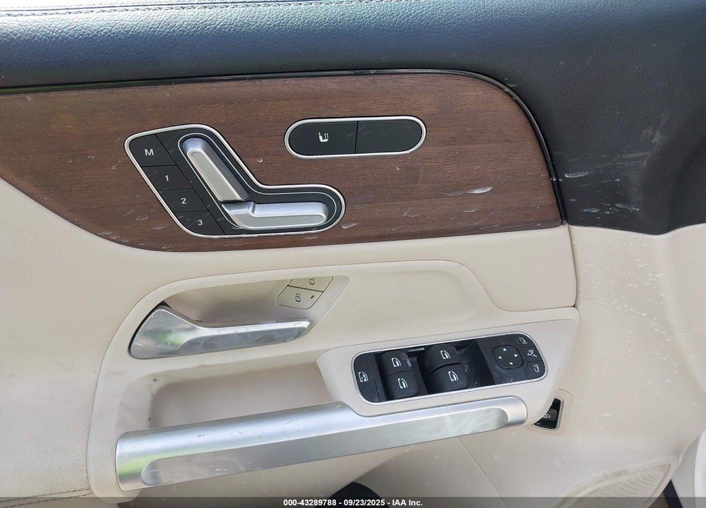 2020 MERCEDES-BENZ GLB 250 4MATIC VIN: W1N4M4HB1LW042125