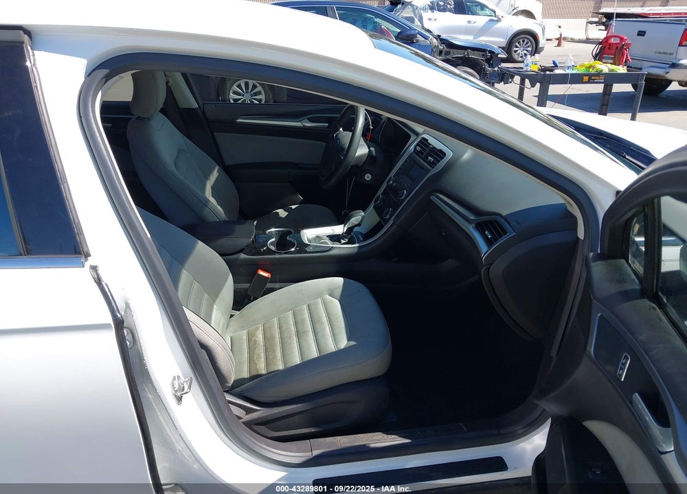 2015 FORD FUSION S VIN: 3FA6P0G72FR213703