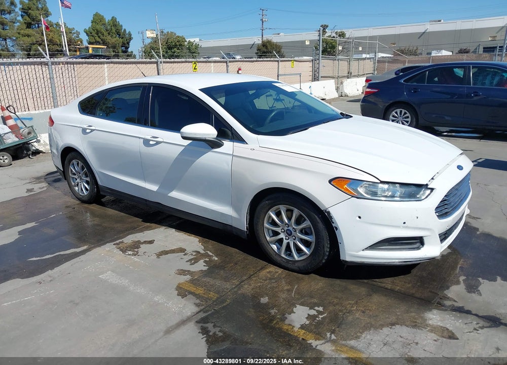 2015 FORD FUSION S VIN: 3FA6P0G72FR213703