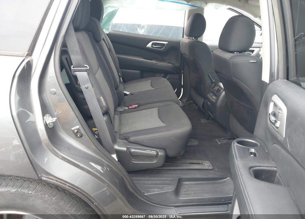 2019 NISSAN PATHFINDER VIN: 5N1DR2MM7KC588833